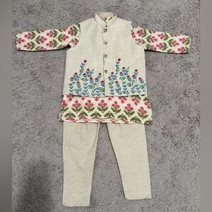 Indian / pakistani kids  embroidered kurta set.